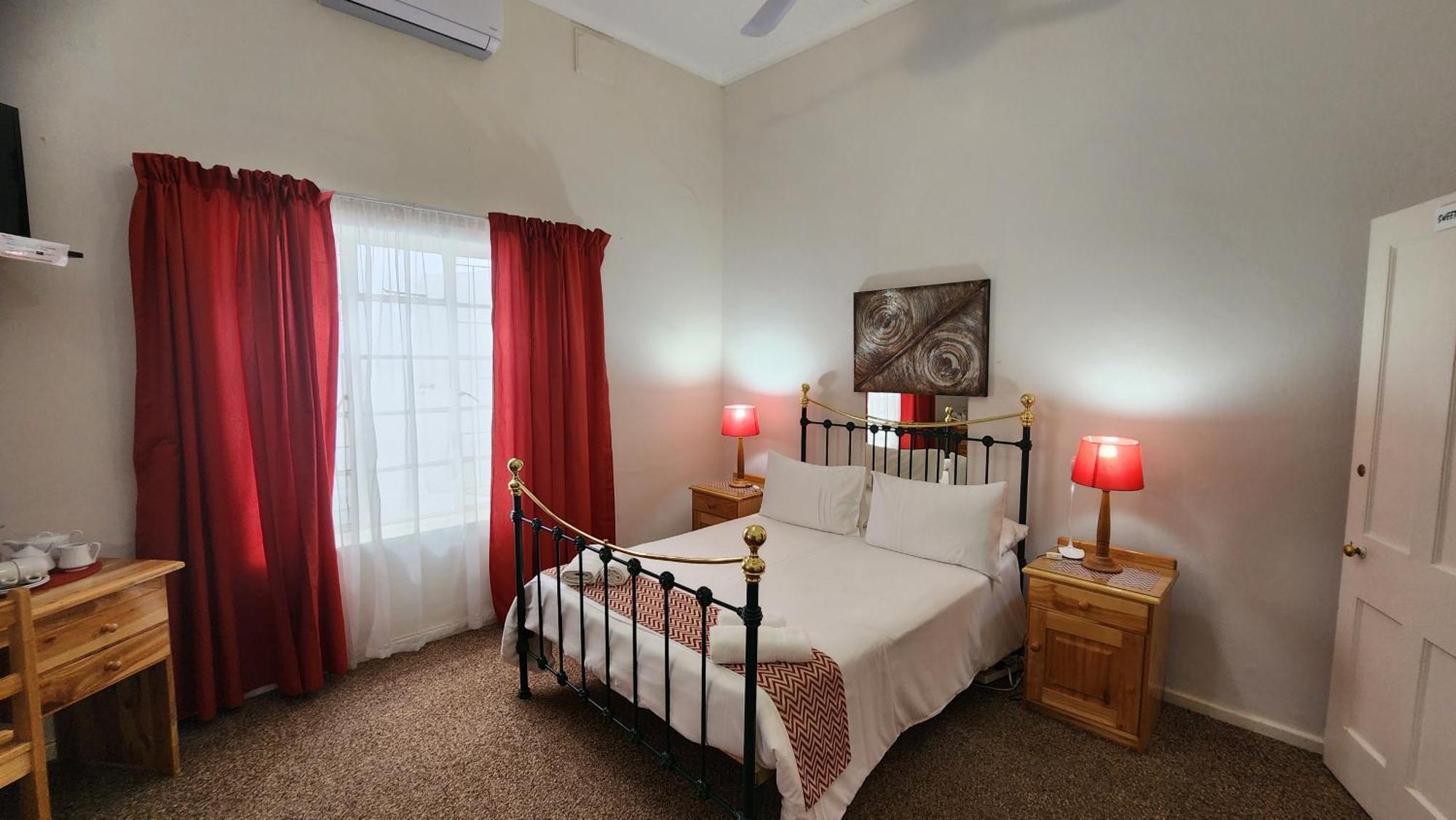 Country Village Graaff-Reinet エクステリア 写真