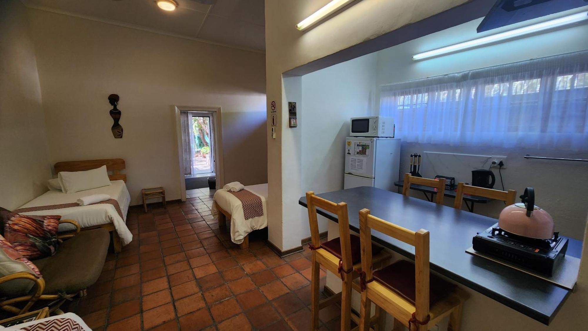Country Village Graaff-Reinet エクステリア 写真