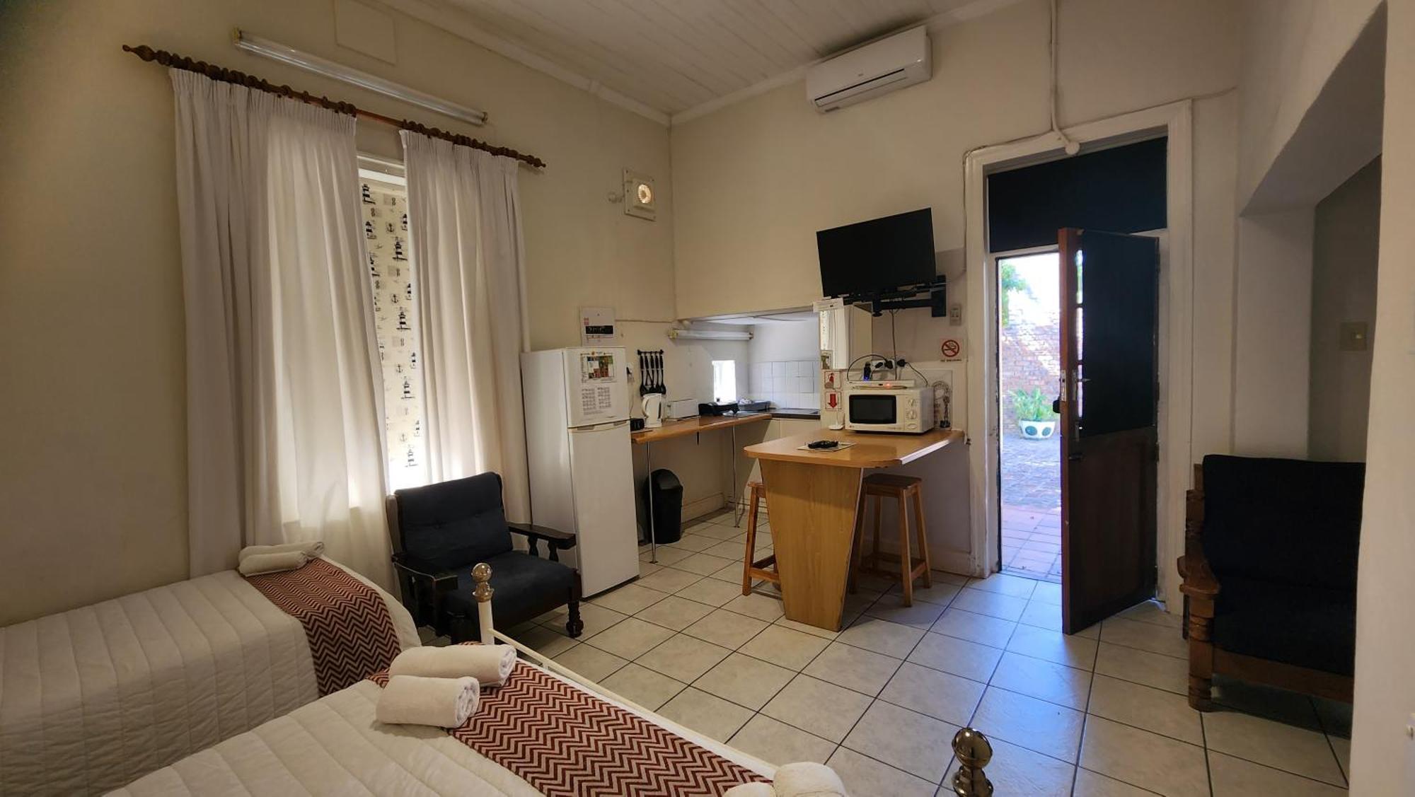 Country Village Graaff-Reinet エクステリア 写真