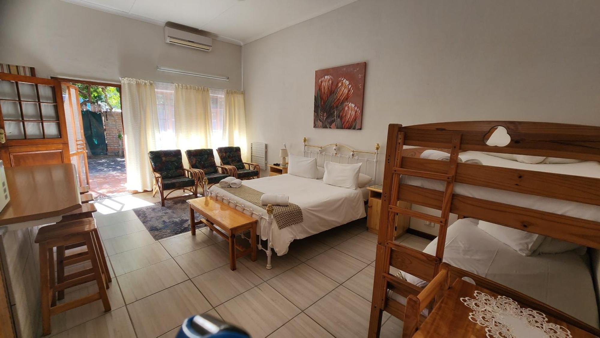 Country Village Graaff-Reinet エクステリア 写真